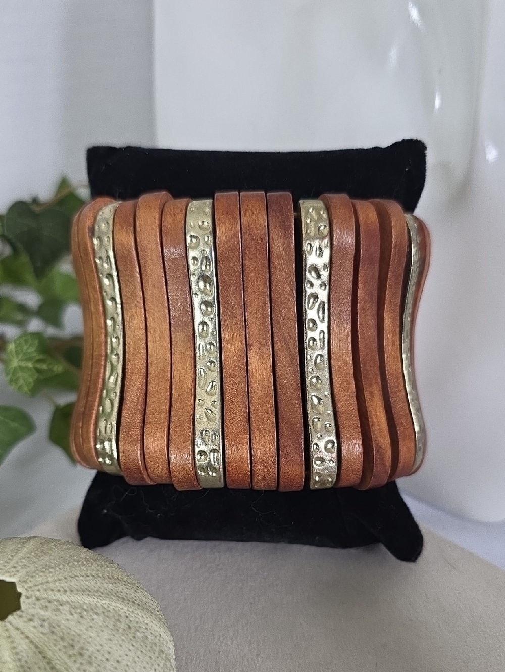 ​Vintage Boho Chunky Stretch Wood & Hammered Brass Stretch Cuff Bracelet
